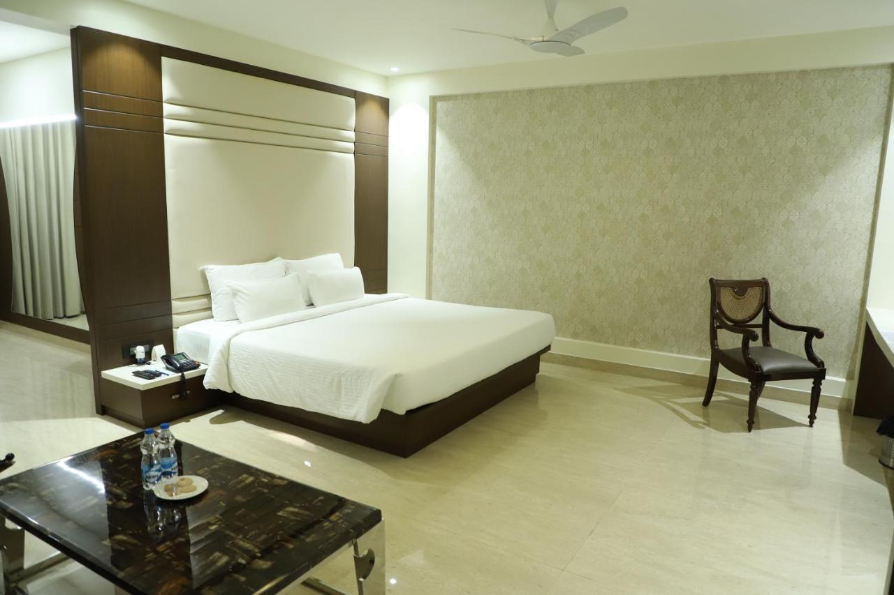 Grand Heritage Narmada Jacksons Jabalpur Bagian luar foto
